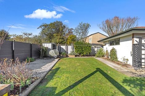 Photo of property in 18 Truscott Grove, Awapuni, Palmerston North, 4412