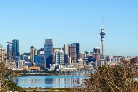 Photo of property in Frank Sargeson Apts, 207/74 Anzac Street, Takapuna, Auckland, 0622