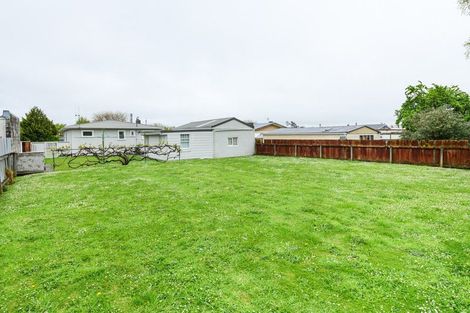 Photo of property in 8 Freyberg Street, Feilding, 4702