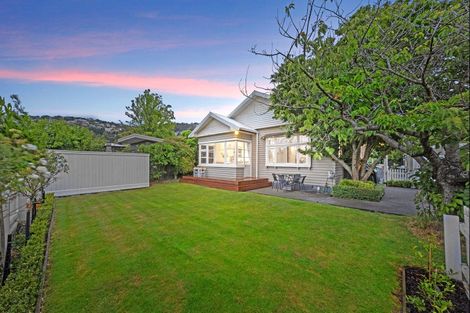 Photo of property in 50 Centaurus Road, Cashmere, Christchurch, 8022