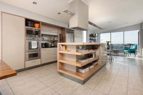 Photo of property in 710 Papamoa Beach Road, Papamoa Beach, Papamoa, 3118