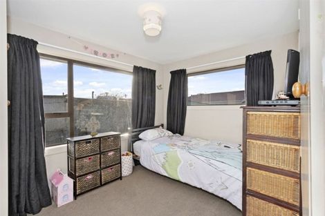 Photo of property in 11 Quebec Place, Wainoni, Christchurch, 8061