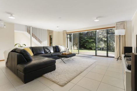 Photo of property in 22 Cochran Road, Oratia, Auckland, 0604