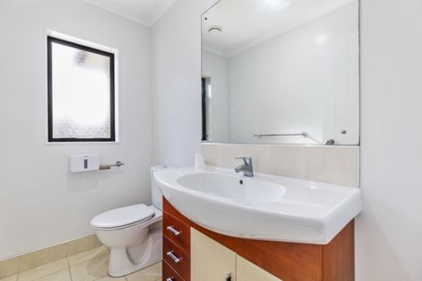 Photo of property in 38 Accent Drive, Flat Bush, Auckland, 2016