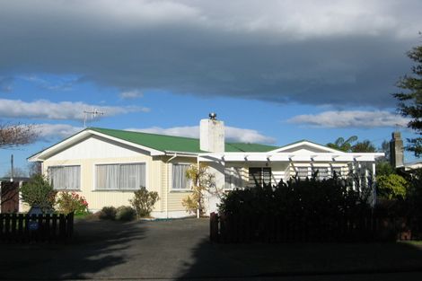 Photo of property in 14 Cranby Crescent, Onekawa, Napier, 4110