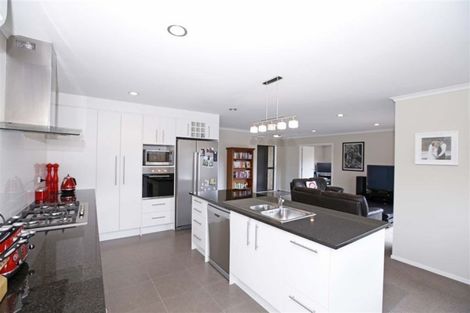 Photo of property in 10 Cole Thomas Place, Huntington, Hamilton, 3210