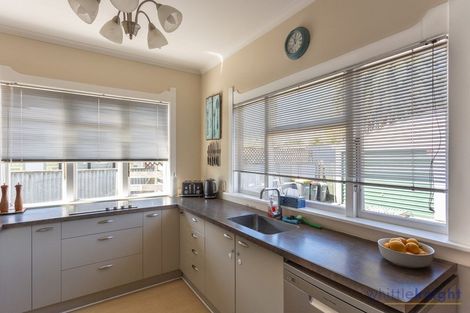 Photo of property in 6 Silvester Street, Woolston, Christchurch, 8023