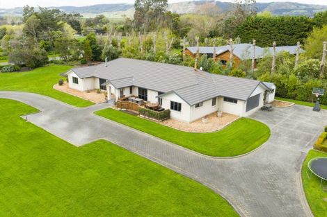 Photo of property in 294 Polson Hill Drive, Aokautere, Palmerston North, 4471