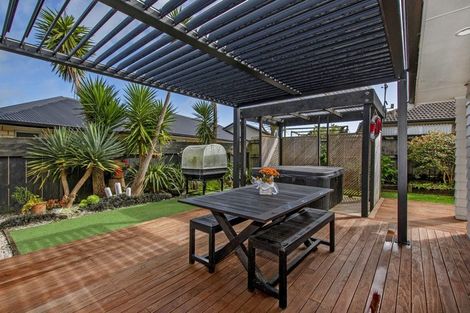 Photo of property in 4 Sea Dune Place, Ruakaka, 0116