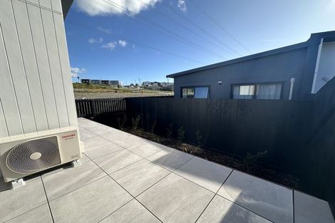 Photo of property in 25 Olearia Street, Totara Park, 2019