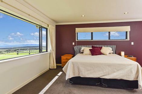 Photo of property in 1880 South Head Road, South Head, Helensville, 0874