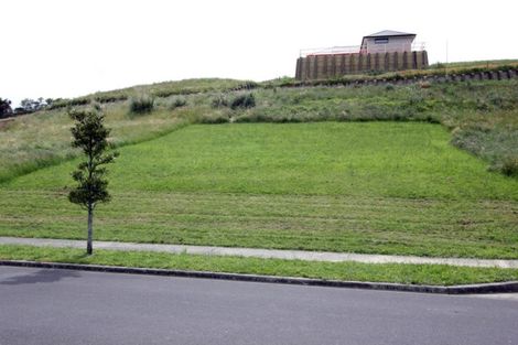 Photo of property in 18 Bob Carter Place, Welcome Bay, Tauranga, 3175