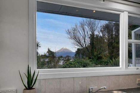 Photo of property in 59 Clawton Street, Westown, New Plymouth, 4310