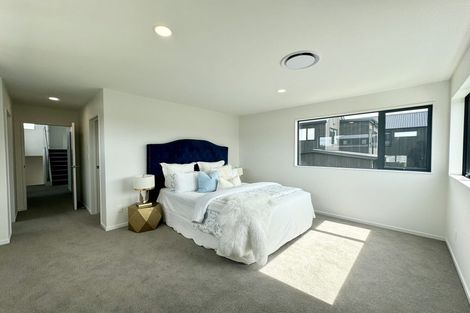 Photo of property in 27 Kotuitui Drive, Wainui, 0992