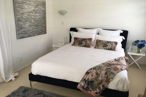 Photo of property in 37a Clare Street, Cambridge, 3434