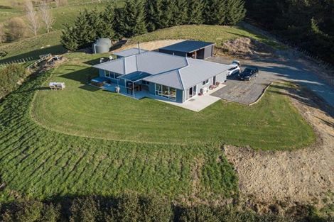 Photo of property in 1050 Kahuranaki Road, Kahuranaki, Havelock North, 4295