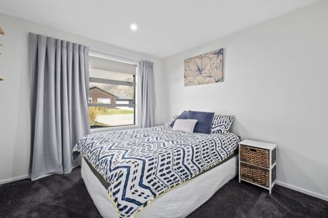 Photo of property in 11 Ada Place, Lake Hayes, Queenstown, 9304