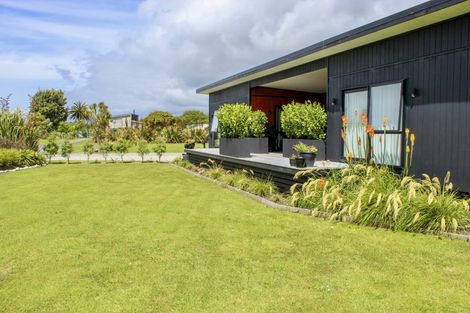 Photo of property in 5 Elley Drive, Carters Beach, Westport, 7825
