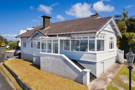 Photo of property in 16 Hinemoa Terrace, Birkenhead, Auckland, 0626