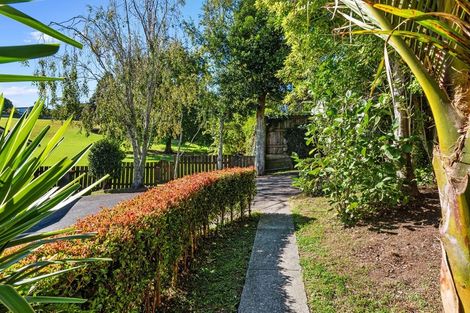 Photo of property in 2/222 Forrest Hill Road, Forrest Hill, Auckland, 0620