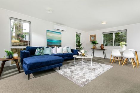 Photo of property in 685a Swanson Road, Swanson, Auckland, 0612