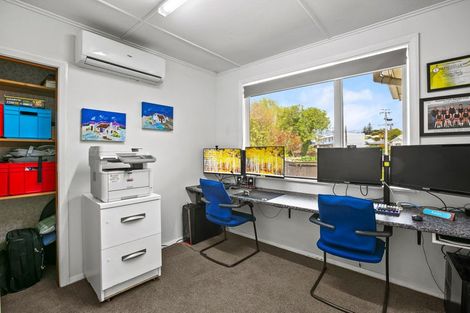 Photo of property in 53 Govett Avenue, Frankleigh Park, New Plymouth, 4310