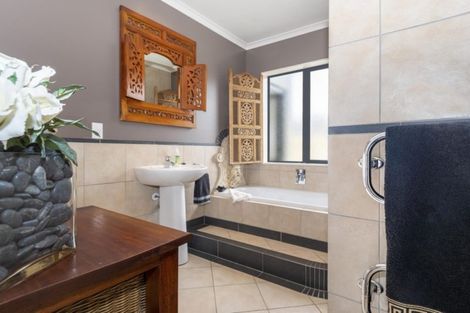 Photo of property in 5 La Colina Place, Bethlehem, Tauranga, 3110