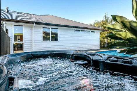 Photo of property in 72 Hamilton Drive, Wainui, Gisborne, 4010