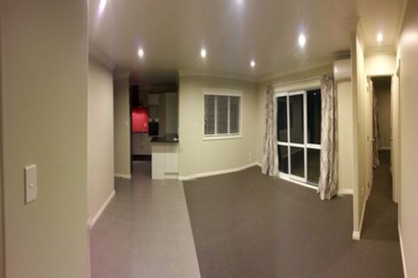 Photo of property in 4 Nirmal Place, Sunnyvale, Auckland, 0612