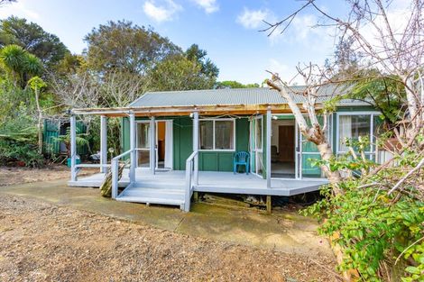 Photo of property in 979 Tuateawa Road, Waikawau, Coromandel, 3584