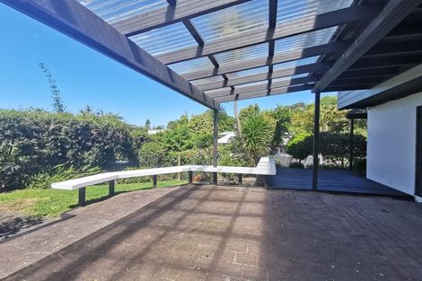 Photo of property in 9 Chevron Place, Castor Bay, Auckland, 0620