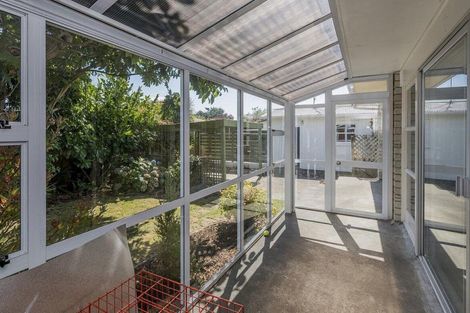 Photo of property in 27 Bell Street, Otaki, 5512