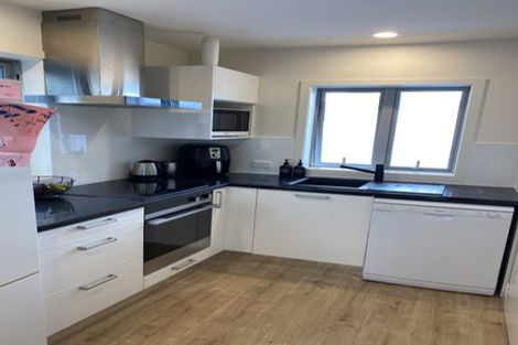 Photo of property in 8/6 John Jennings Drive, Oteha, Auckland, 0632