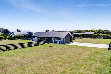 Photo of property in 405 Ketemarae Road, Normanby, Hawera, 4675