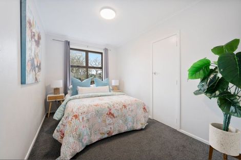 Photo of property in 50 Barrys Road, Glendene, Auckland, 0602