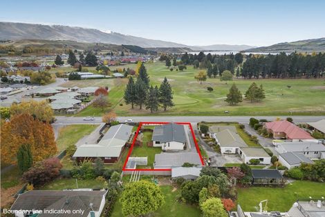 Photo of property in 102 Neplusultra Street, Cromwell, 9310