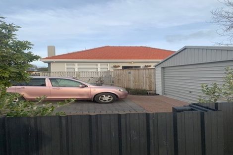 Photo of property in 996 Tremaine Avenue, Roslyn, Palmerston North, 4414