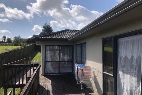 Photo of property in 7 Rook Place, Unsworth Heights, Auckland, 0632