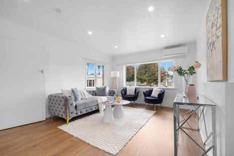 Photo of property in 33 Rollerson Street, Papakura, 2110