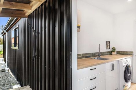 Photo of property in 5 Beach Crescent, Waikuku Beach, 7473