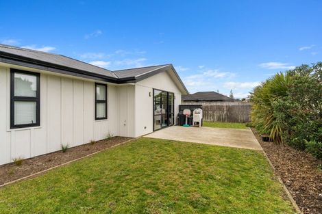 Photo of property in 1 Seagrass Place, Otaki Beach, Otaki, 5512