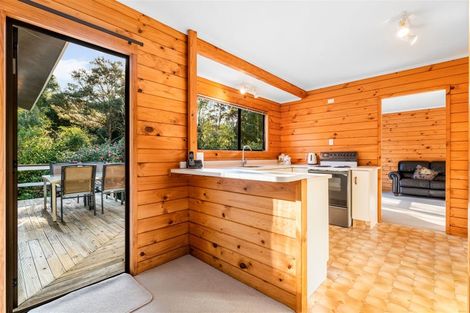 Photo of property in 14 Chardon Place, Henderson, Auckland, 0612