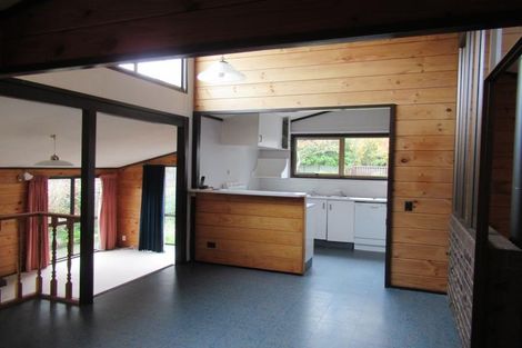 Photo of property in 345 Te Moana Road, Waikanae, 5036