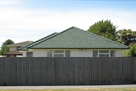 Photo of property in 2/36 Avonhead Road, Avonhead, Christchurch, 8042