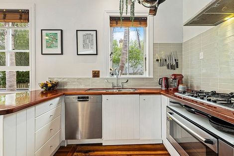 Photo of property in 1/47 Birkdale Road, Birkdale, Auckland, 0626