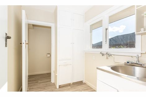 Photo of property in 1/106 Harris Crescent, Papanui, Christchurch, 8053