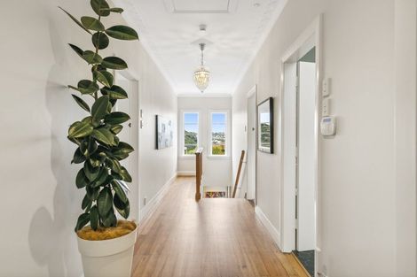 Photo of property in 32 Cecil Road, Wadestown, Wellington, 6012