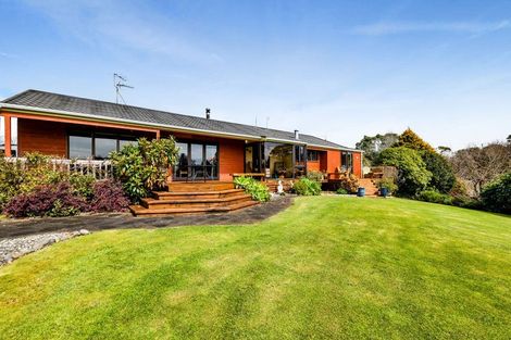 Photo of property in 18 Onaero Beach Road, Onaero, Waitara, 4383