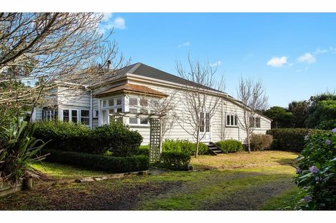 Photo of property in 404 Awhitu Central Road, Awhitu, Waiuku, 2684