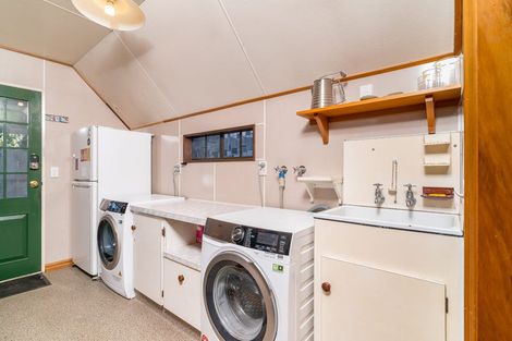 Photo of property in 1 Duthie Street, Milton, 9220